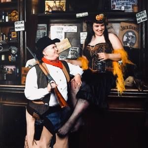 Meet your Posher, Falon